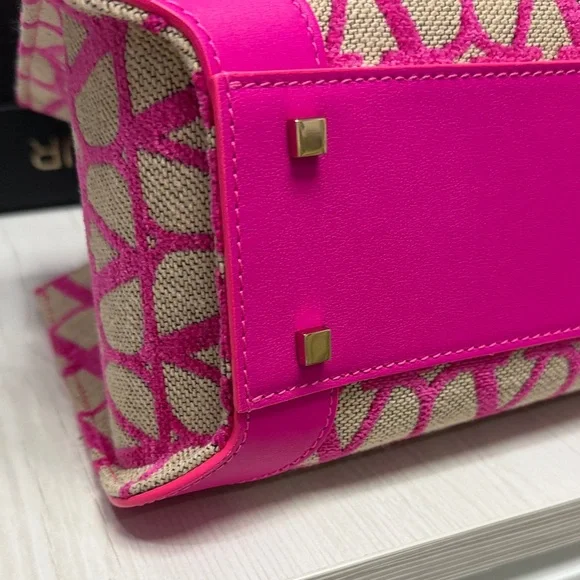 Valentino Garavani vlogo pink tote - Picture 4 of 6